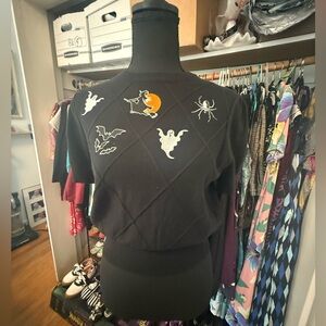 Spooky Unique Vintage NWT Black Halloween-Themed Women's Sweater